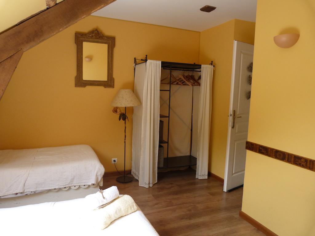 Maison D'Hotes Les 3 Baudets Issor Rom bilde
